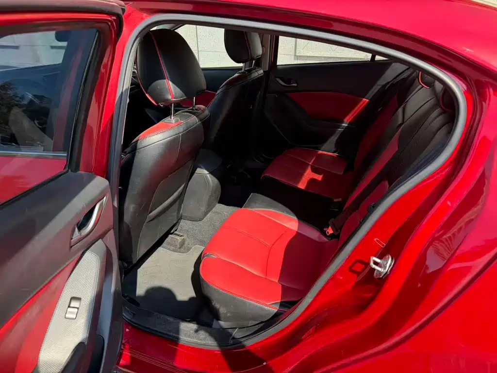 Mazda 3 Axela — миниатюра 7