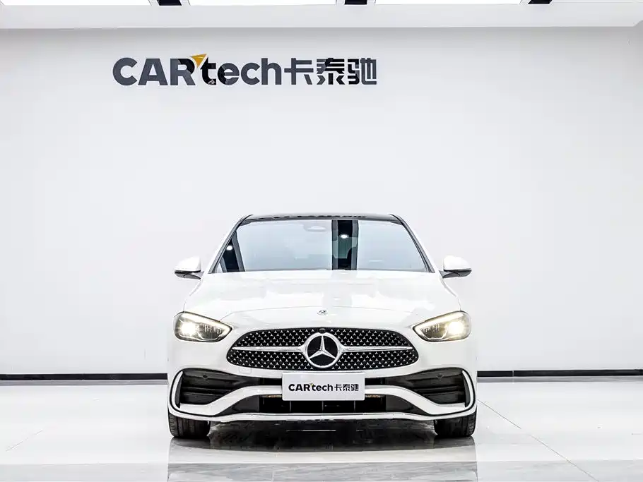 Mercedes-Benz C-Class 2024