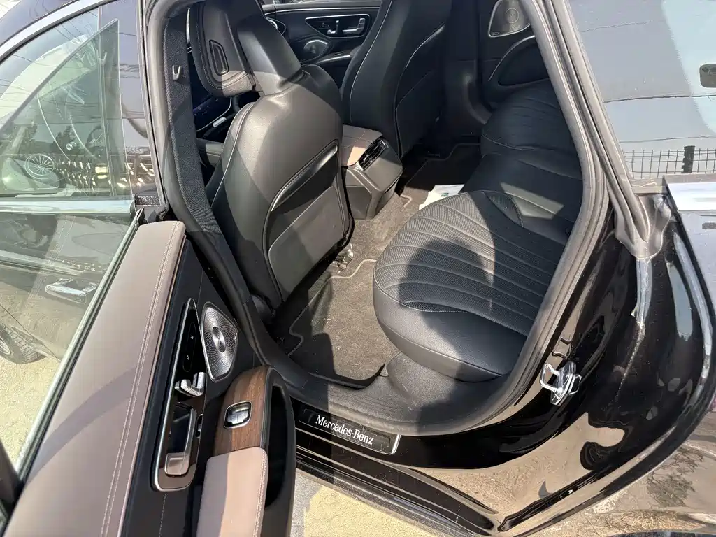 Mercedes-Benz EQS — миниатюра 9
