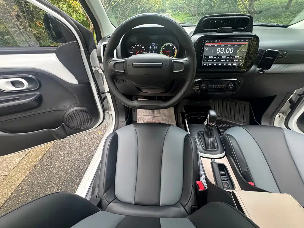 Roewe Clever — миниатюра 17