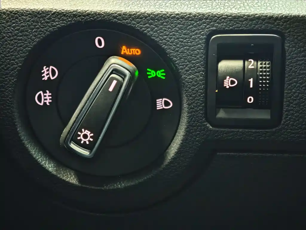 VOLKSWAGEN EXPLORING THE SHADOW