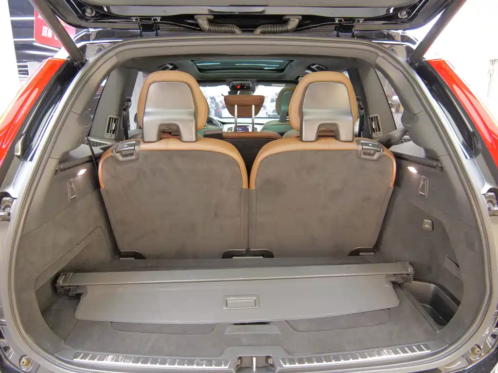 Volvo XC90 — миниатюра 19