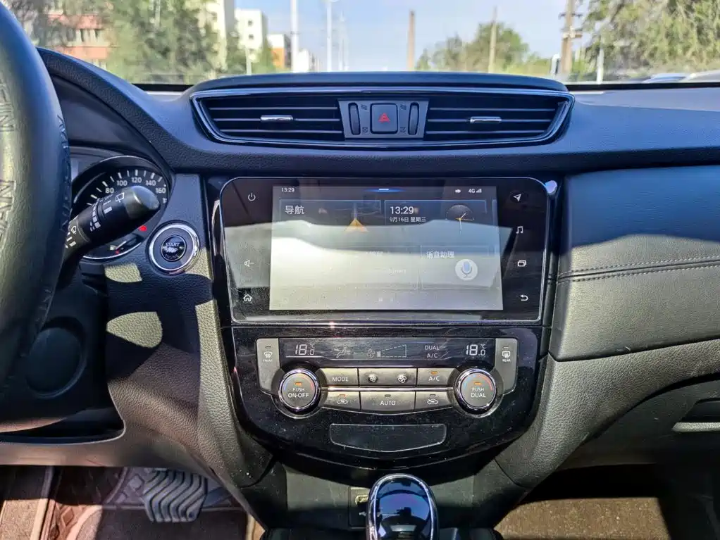 Nissan X-Trail — миниатюра 13
