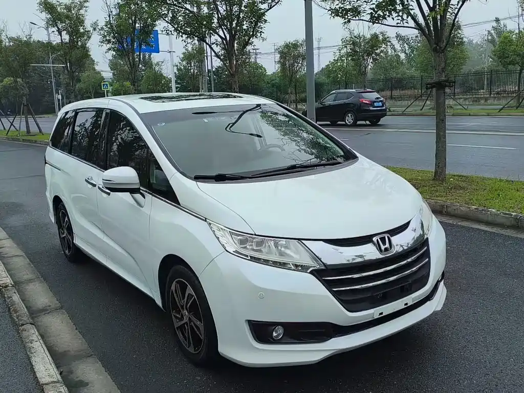 Купить Honda Odyssey