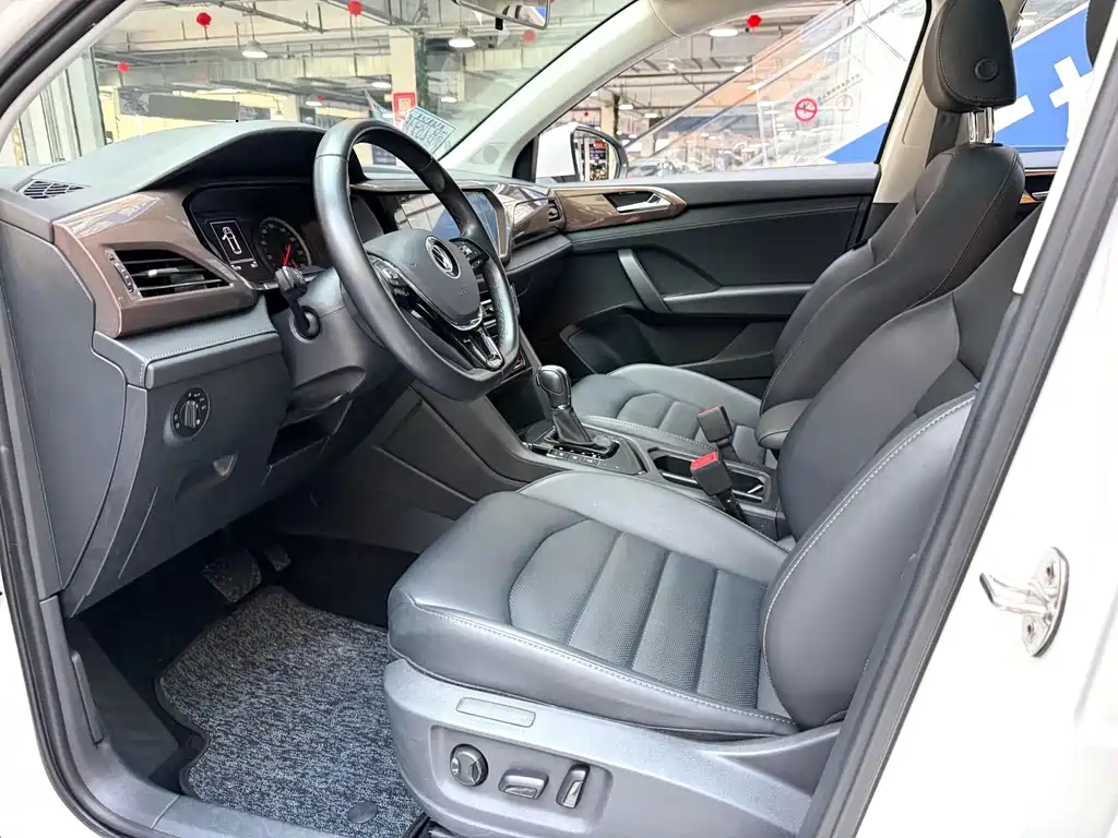 Volkswagen Tharu — миниатюра 4