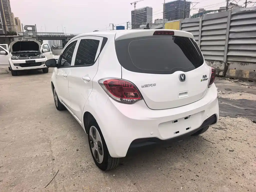 Changan Benben E-Star — миниатюра 7
