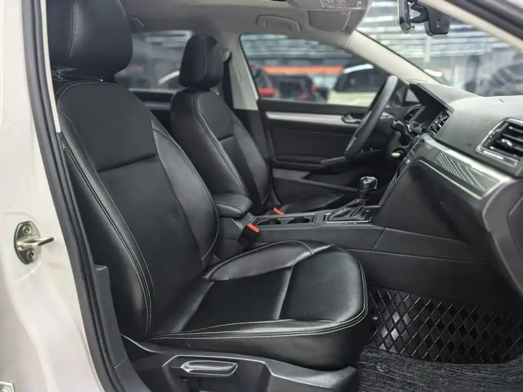 Volkswagen Lamando — миниатюра 18