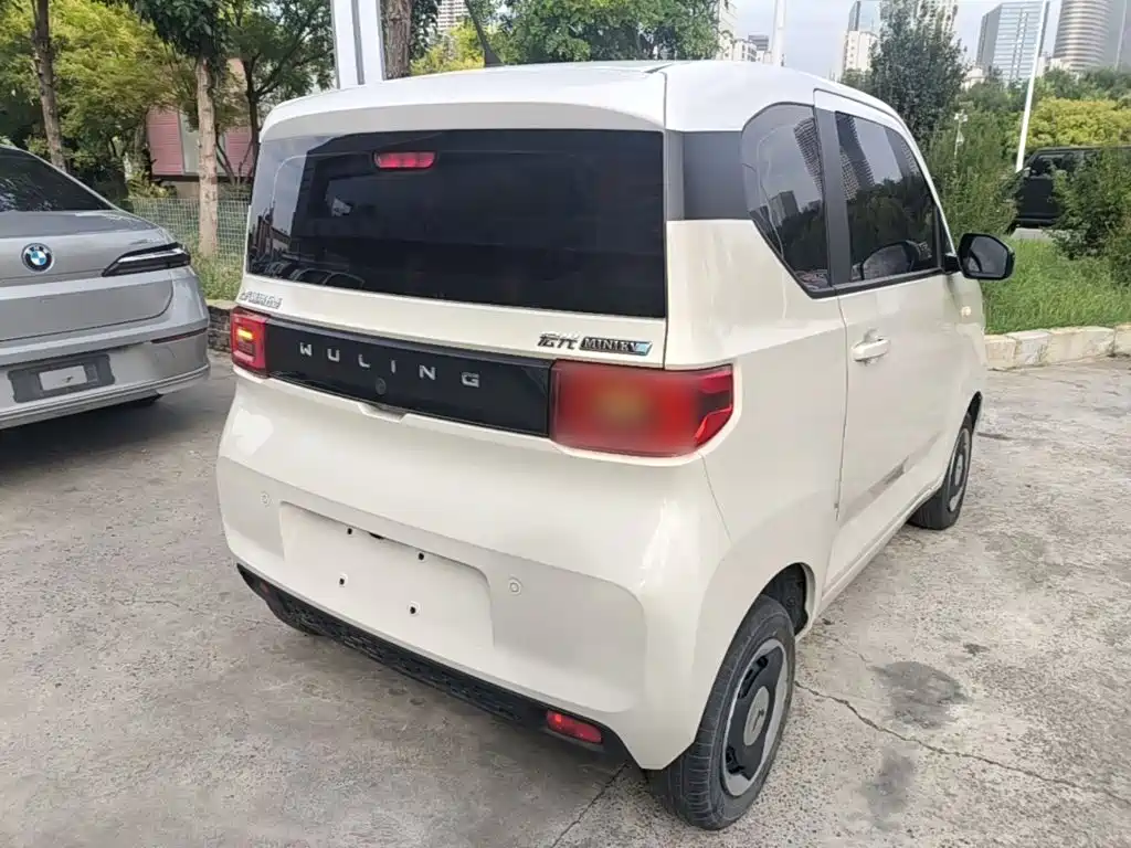 Wuling MINIEV — миниатюра 7