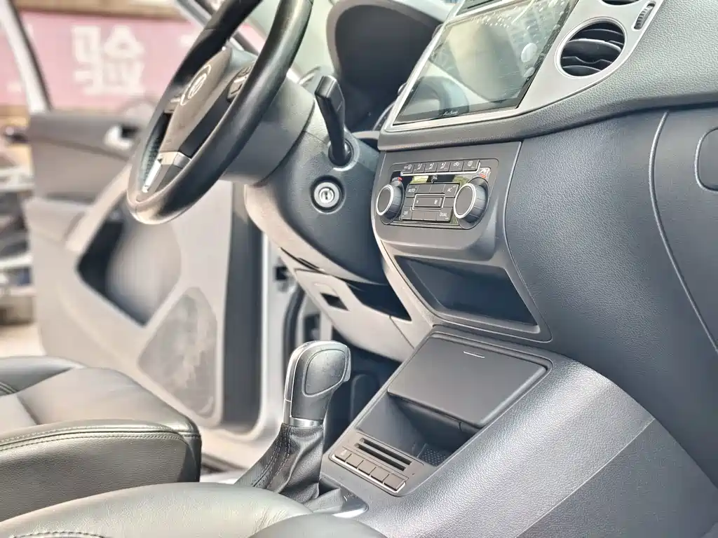 Volkswagen Tiguan — миниатюра 11