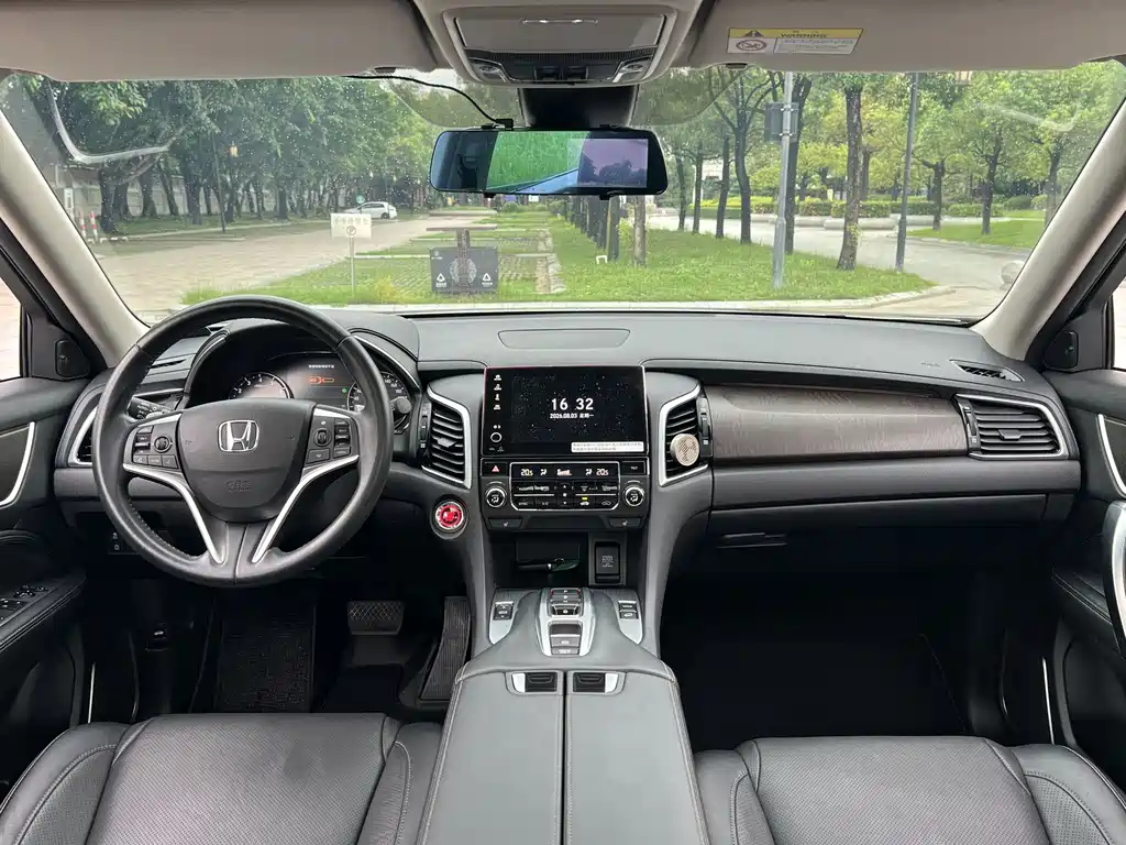 Honda Avancier — миниатюра 6