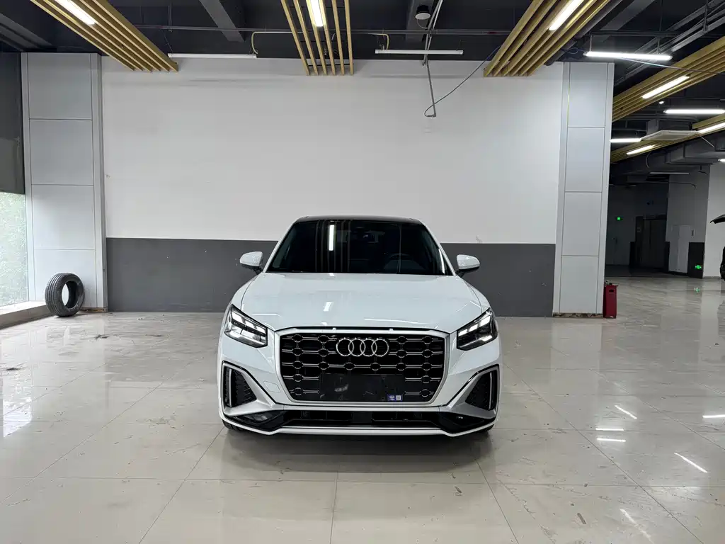 Купить Audi Q2L