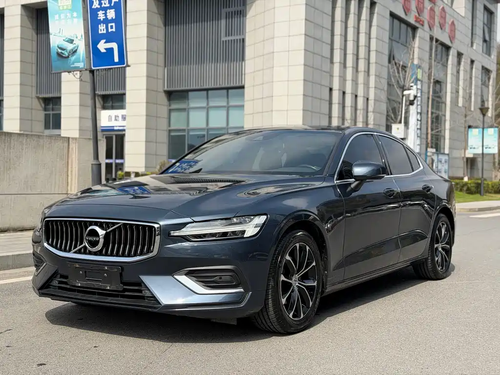 VOLVO S60