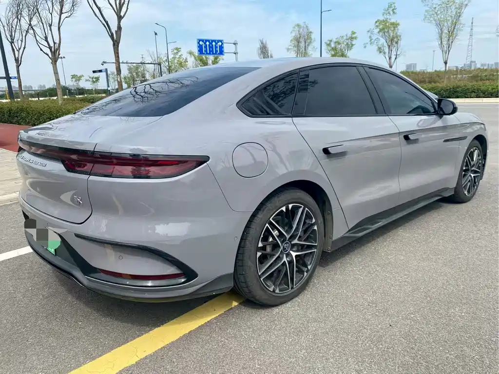 BYD Han — миниатюра 7