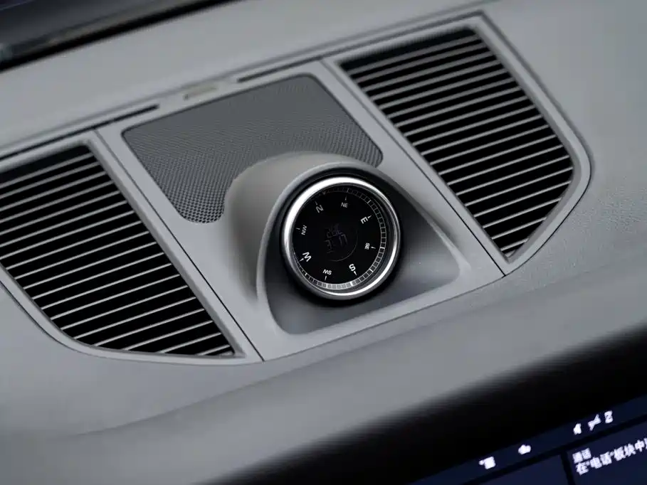 Porsche Macan — миниатюра 18