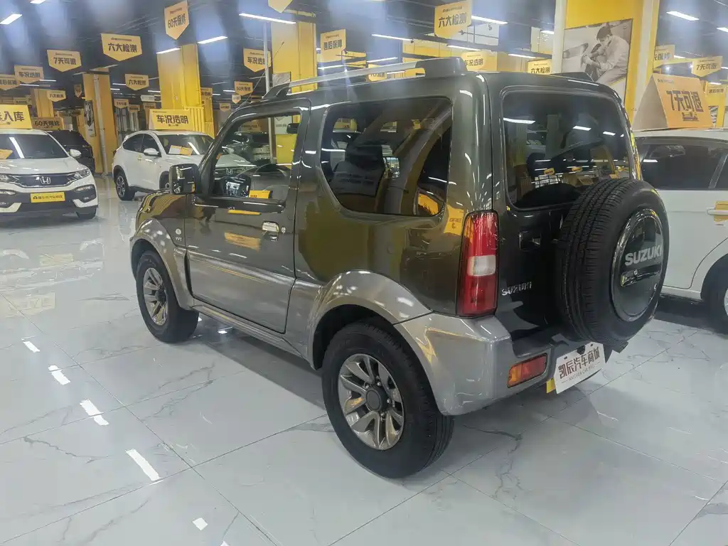 Suzuki Jimny — миниатюра 6
