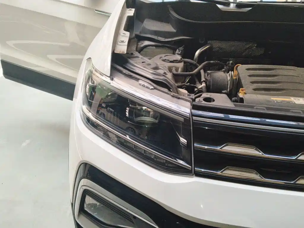 Volkswagen T-Cross — миниатюра 7