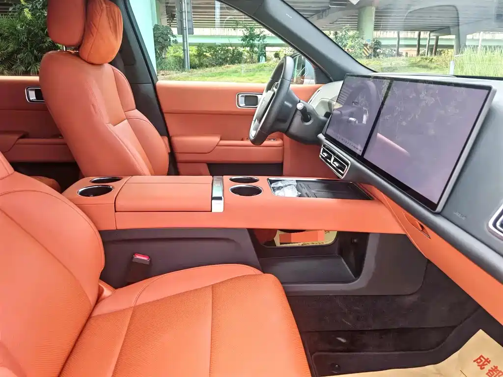 Li Auto Li L8 — миниатюра 9