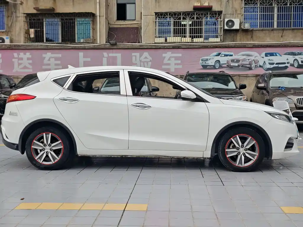 Changan Eado XT — миниатюра 4