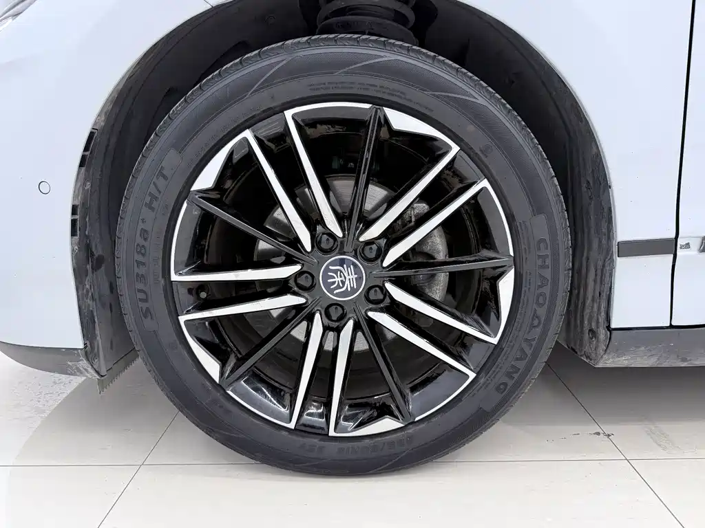 BYD Qin L — миниатюра 18