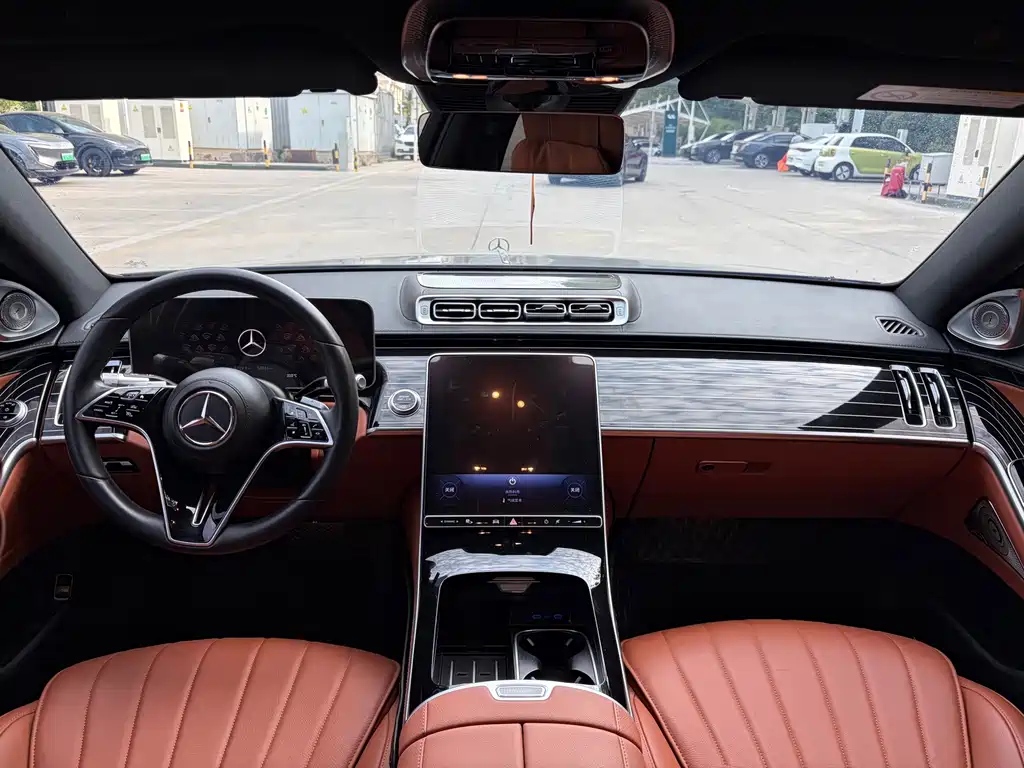 Mercedes-Benz S-Class — миниатюра 6
