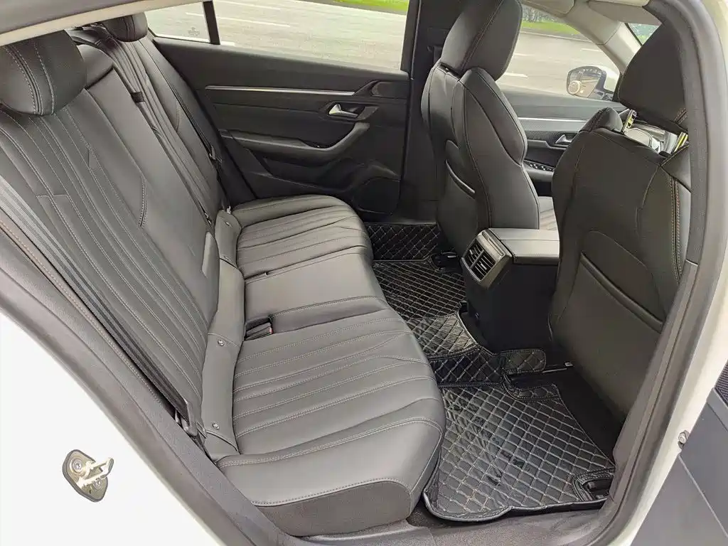 Peugeot 508 — миниатюра 11