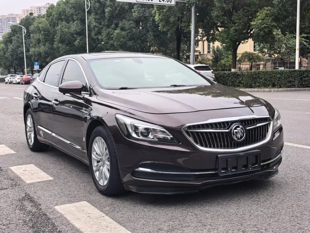 BUICK LACROSSE