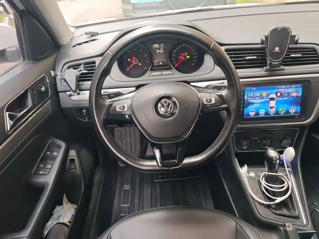 Volkswagen Lavida — миниатюра 11
