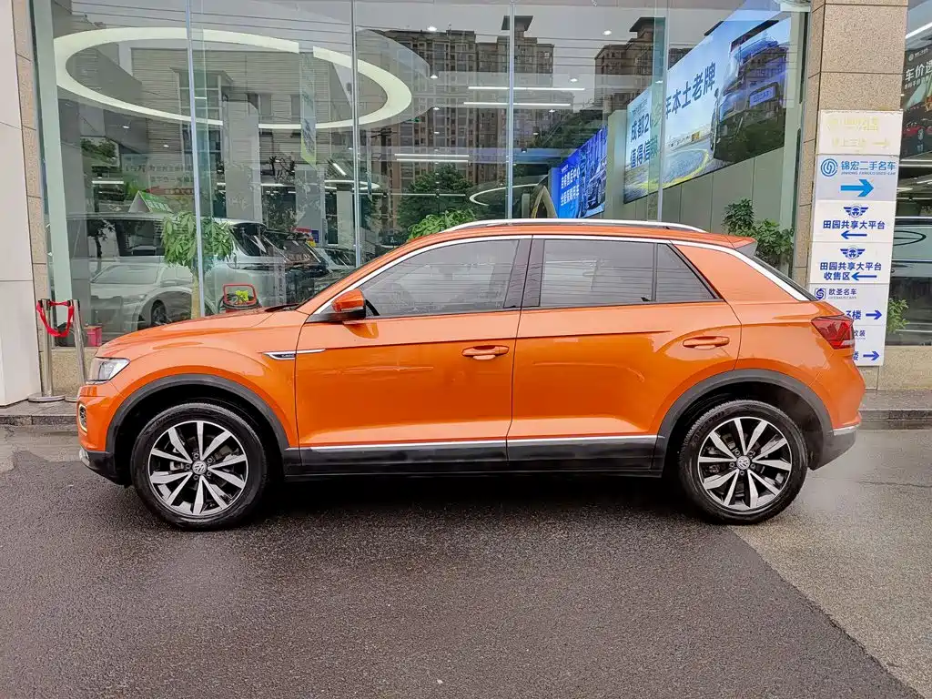 Volkswagen T-Roc — миниатюра 3