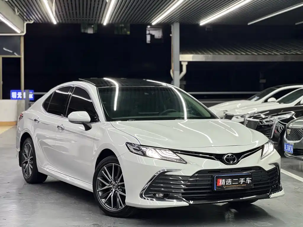 Toyota Camry 2021 2.5G Luxury