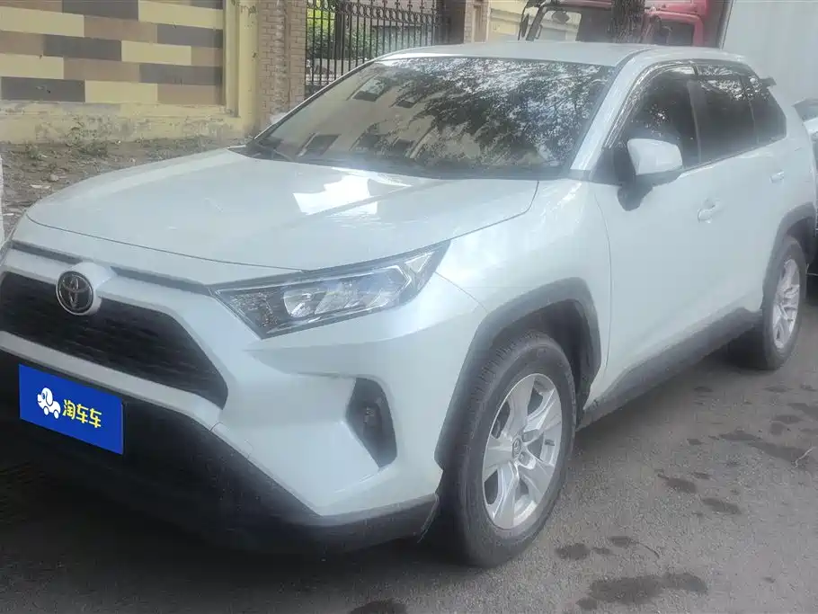 Купить Toyota RAV4