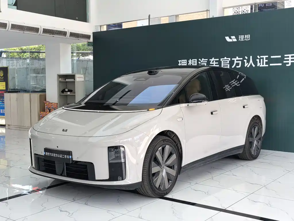 Li Auto 理想i8 2025