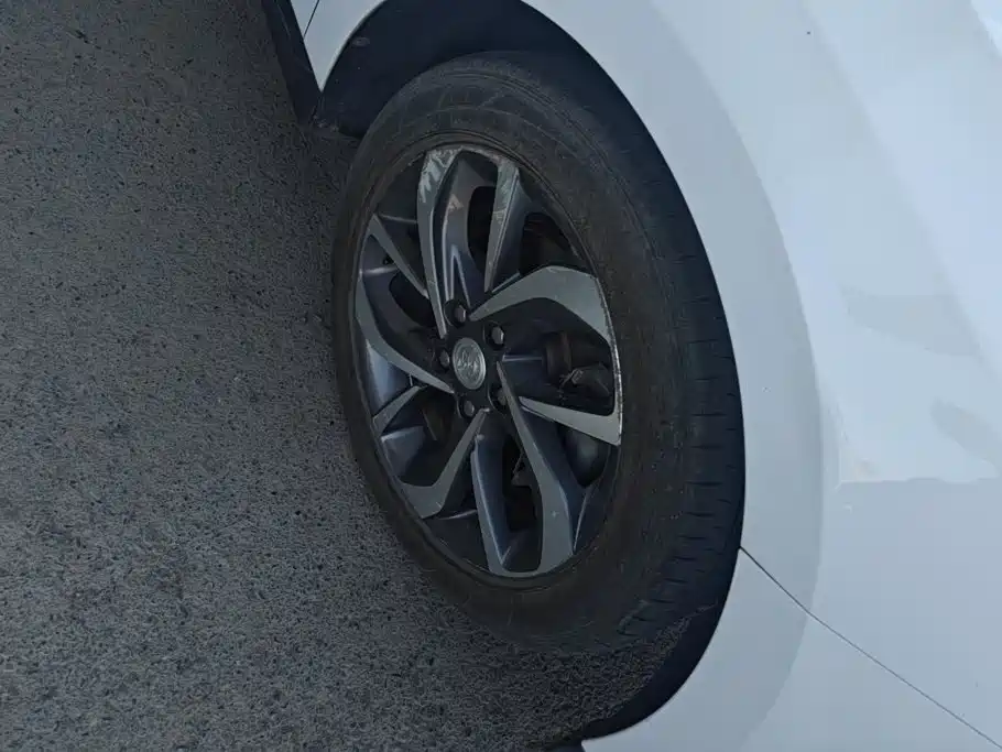 Buick Velite 6 — миниатюра 6