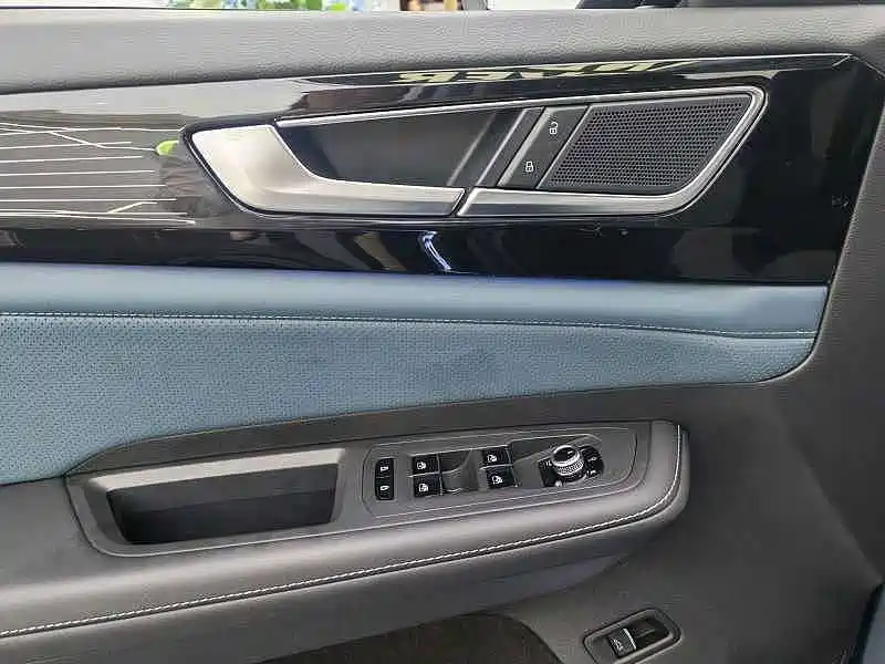 Volkswagen Teramont — миниатюра 9