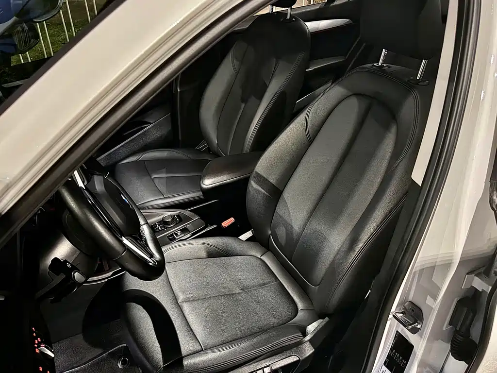 BMW X1 — миниатюра 10
