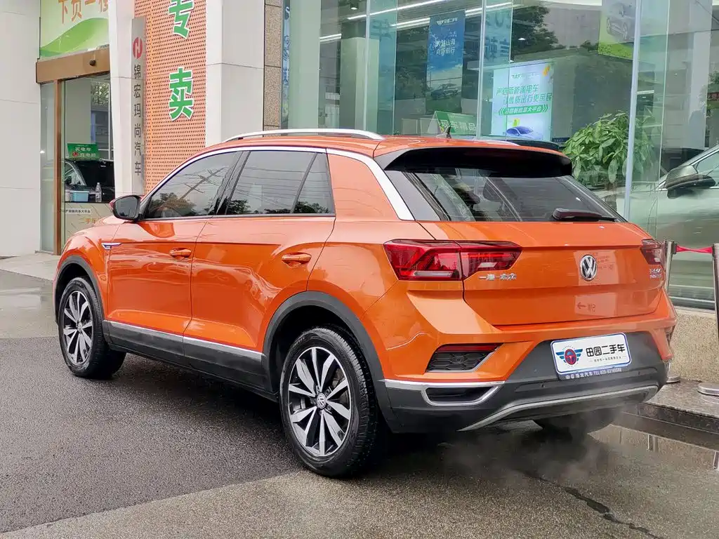 Volkswagen T-Roc — миниатюра 4