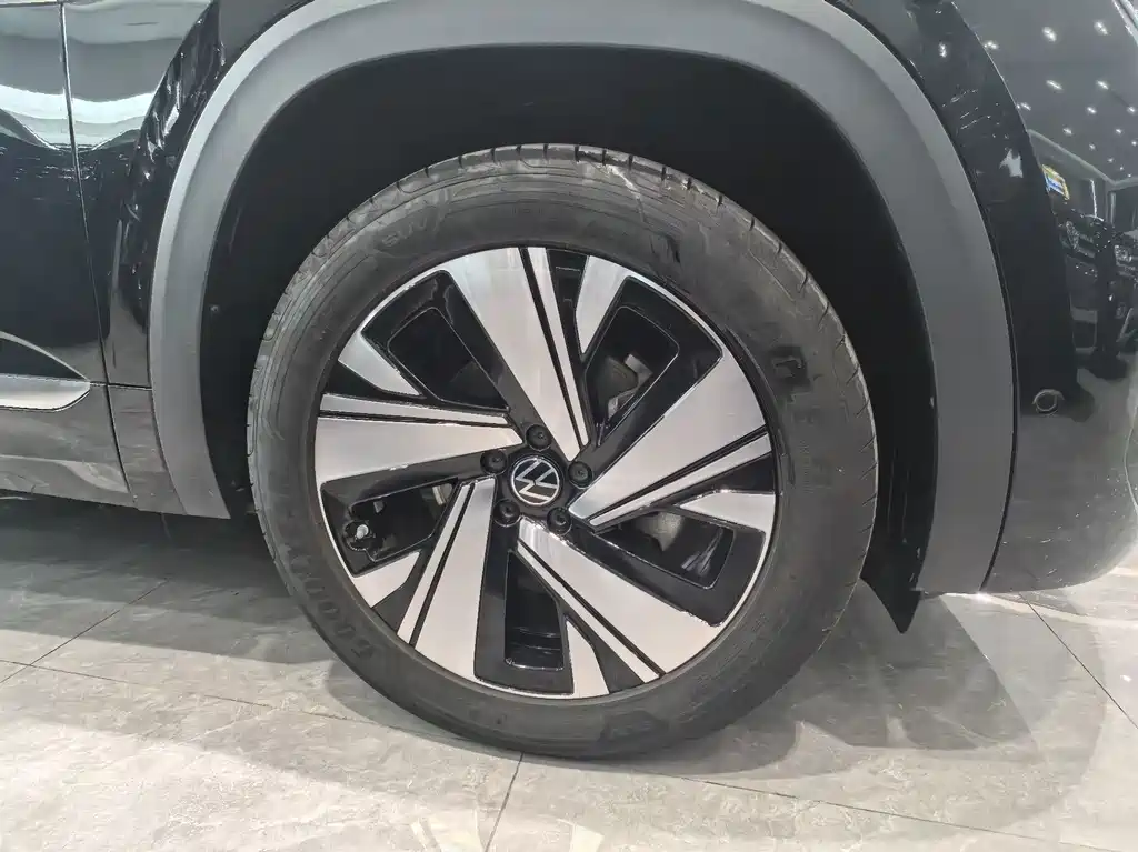 Volkswagen Teramont — миниатюра 13