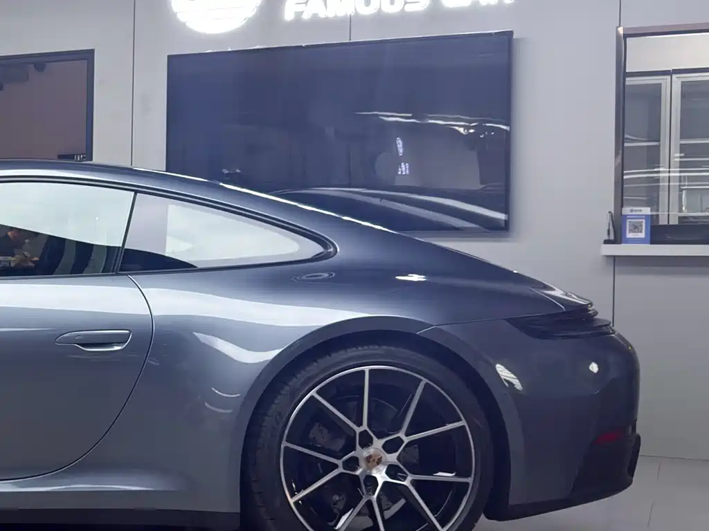 Porsche 911 2026 Carrera 3.0T