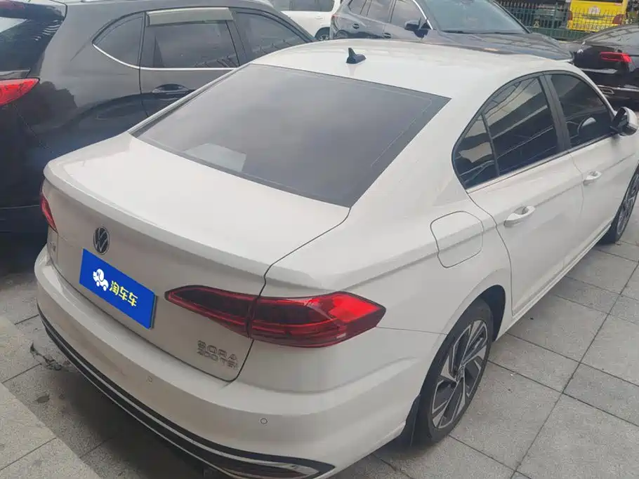 Volkswagen Bora — миниатюра 3