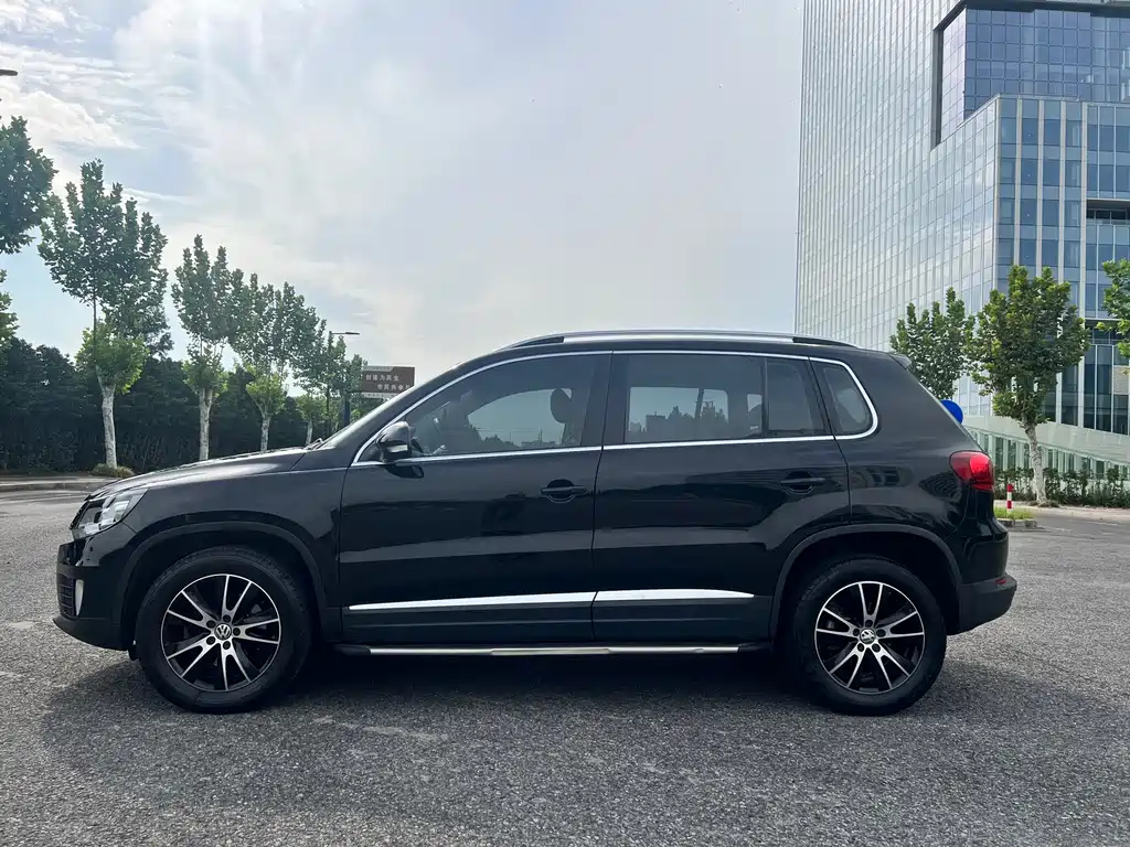 Volkswagen Tiguan — миниатюра 3