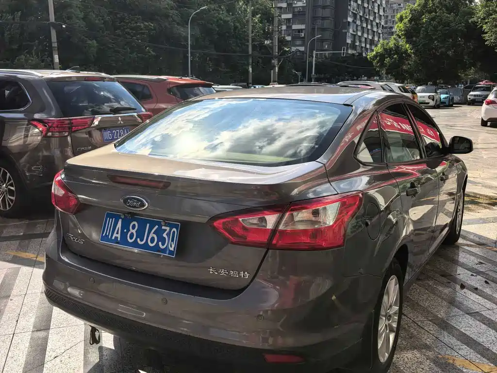 Ford Focus — миниатюра 4