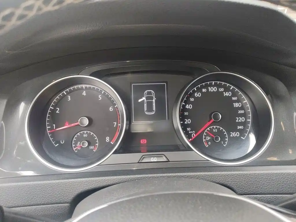 Volkswagen Golf — миниатюра 4