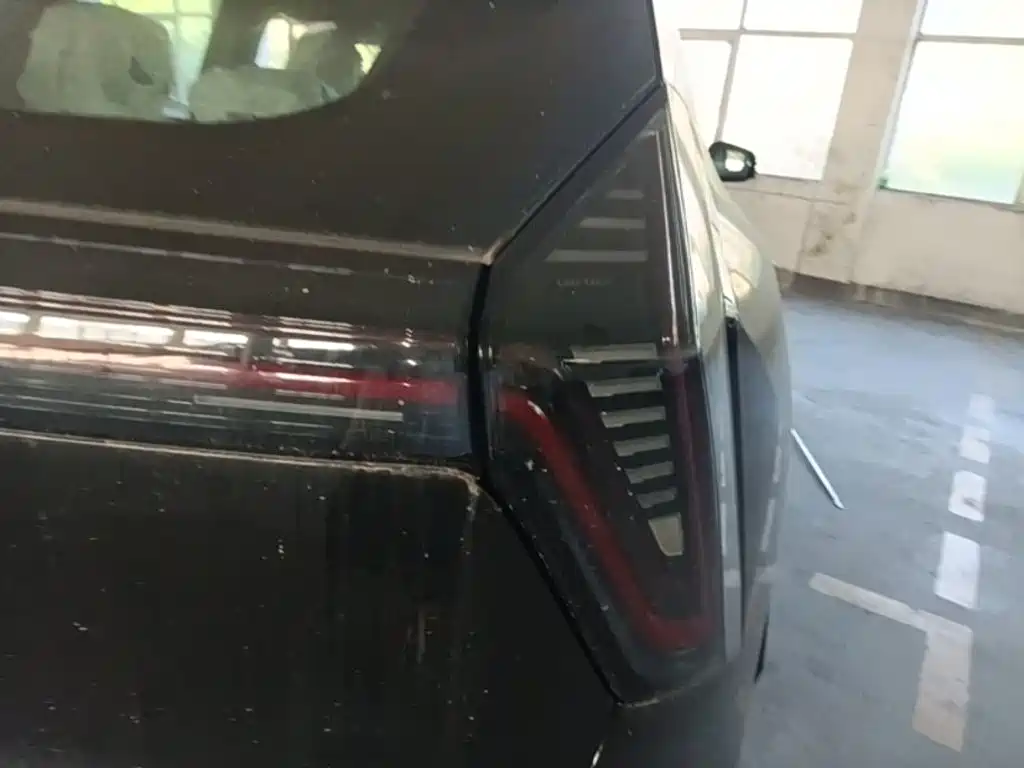 Geely Boyue L — миниатюра 8