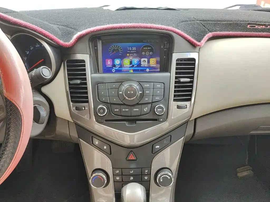 Chevrolet Cruze — миниатюра 13