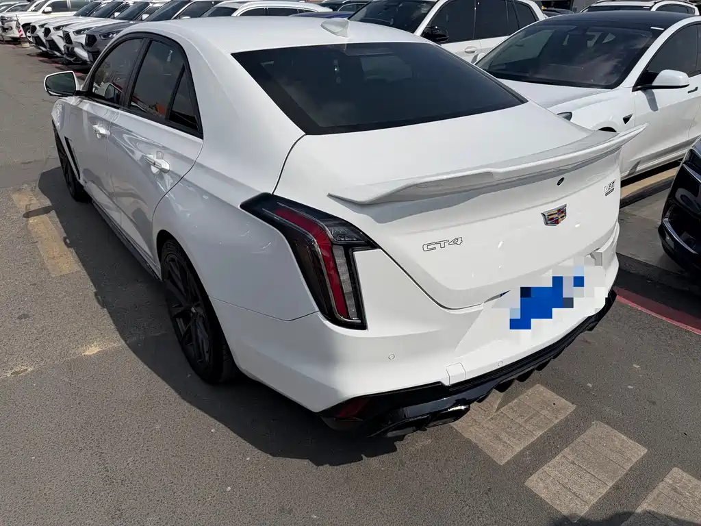 CADILLAC CT4