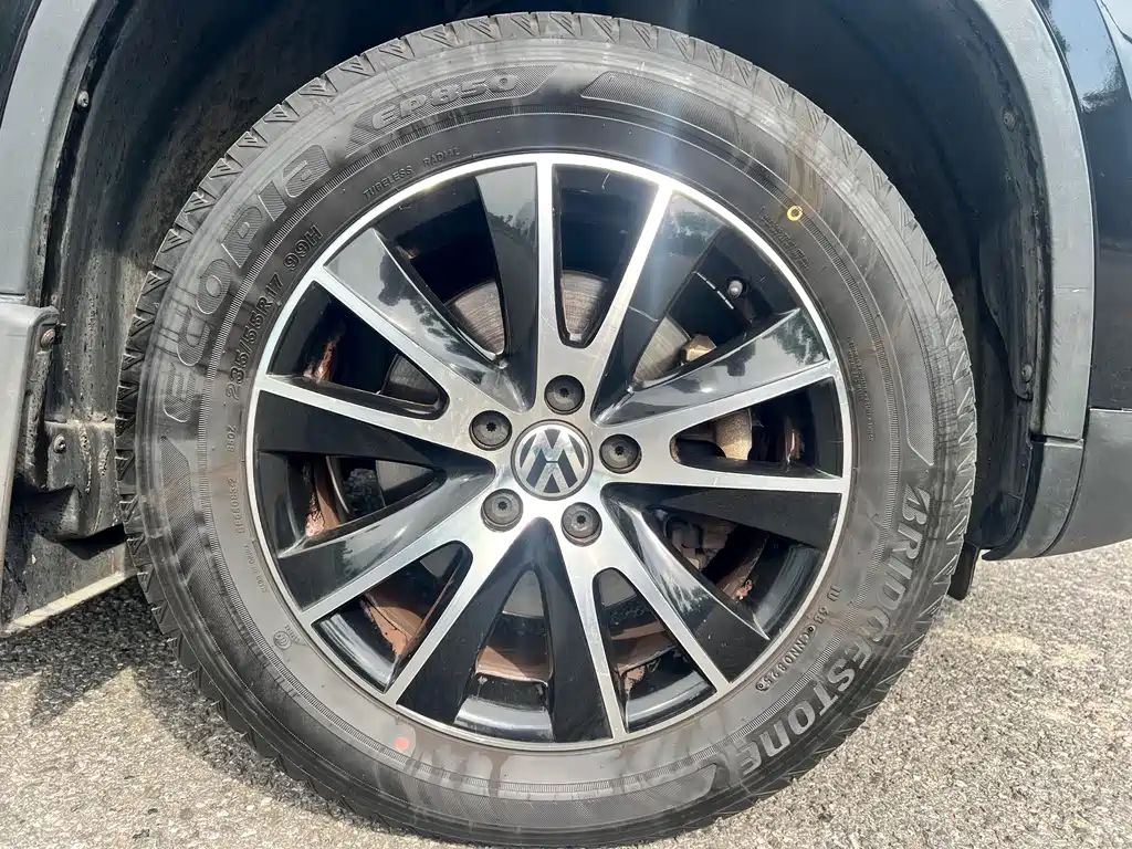 Volkswagen Tiguan — миниатюра 13