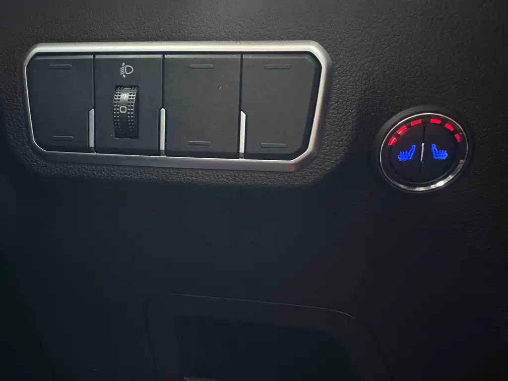 Haval M6 — миниатюра 11