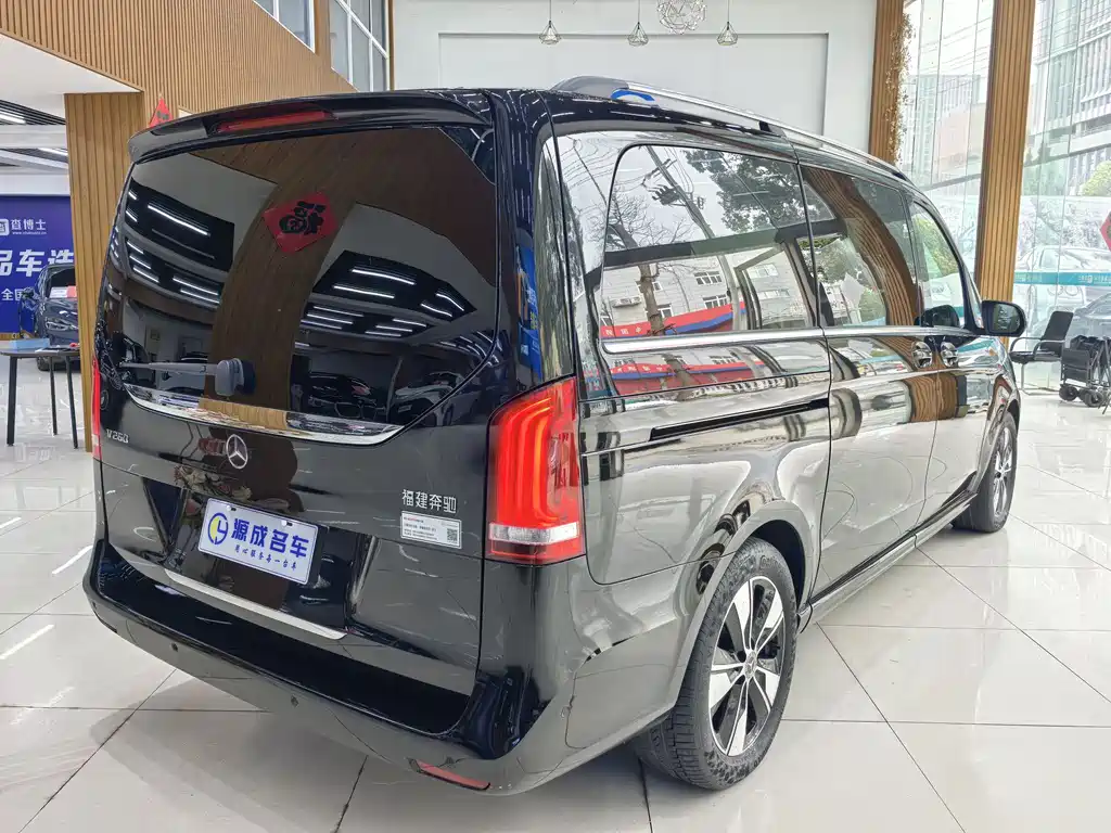 MERCEDES-BENZ V CLASS