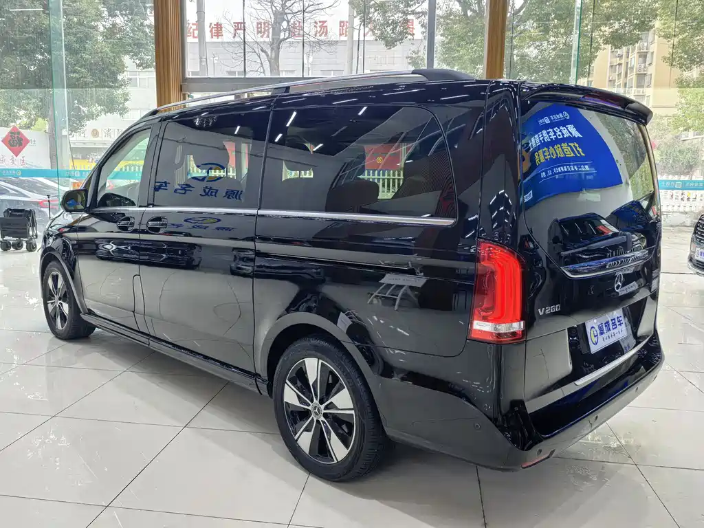 MERCEDES-BENZ V CLASS