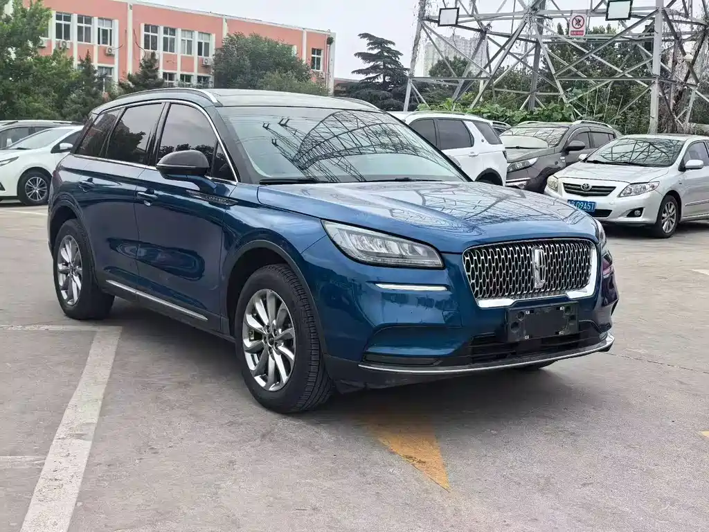Lincoln Corsair — миниатюра 3