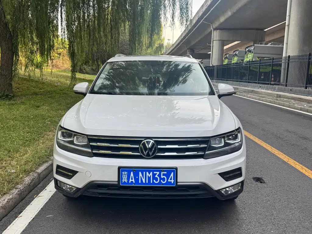 Volkswagen Tiguan L — миниатюра 2